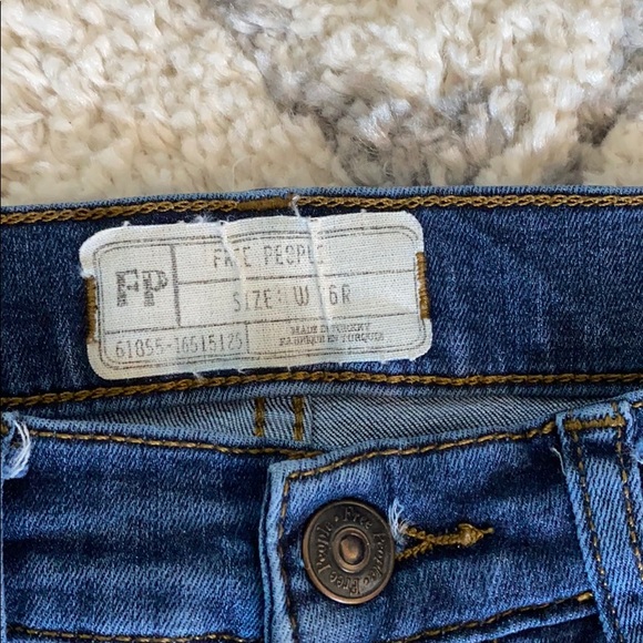 Free People Busted Knee Skinny Jeans - Picture 4 of 5